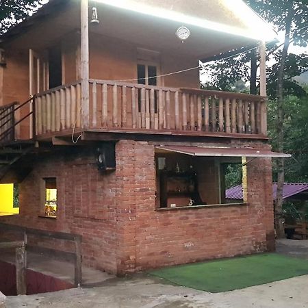 Hotel Oasis Gasamania Batumi Exterior foto