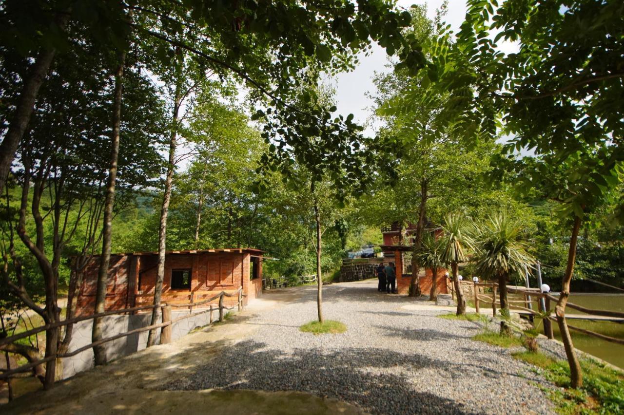 Hotel Oasis Gasamania Batumi Exterior foto